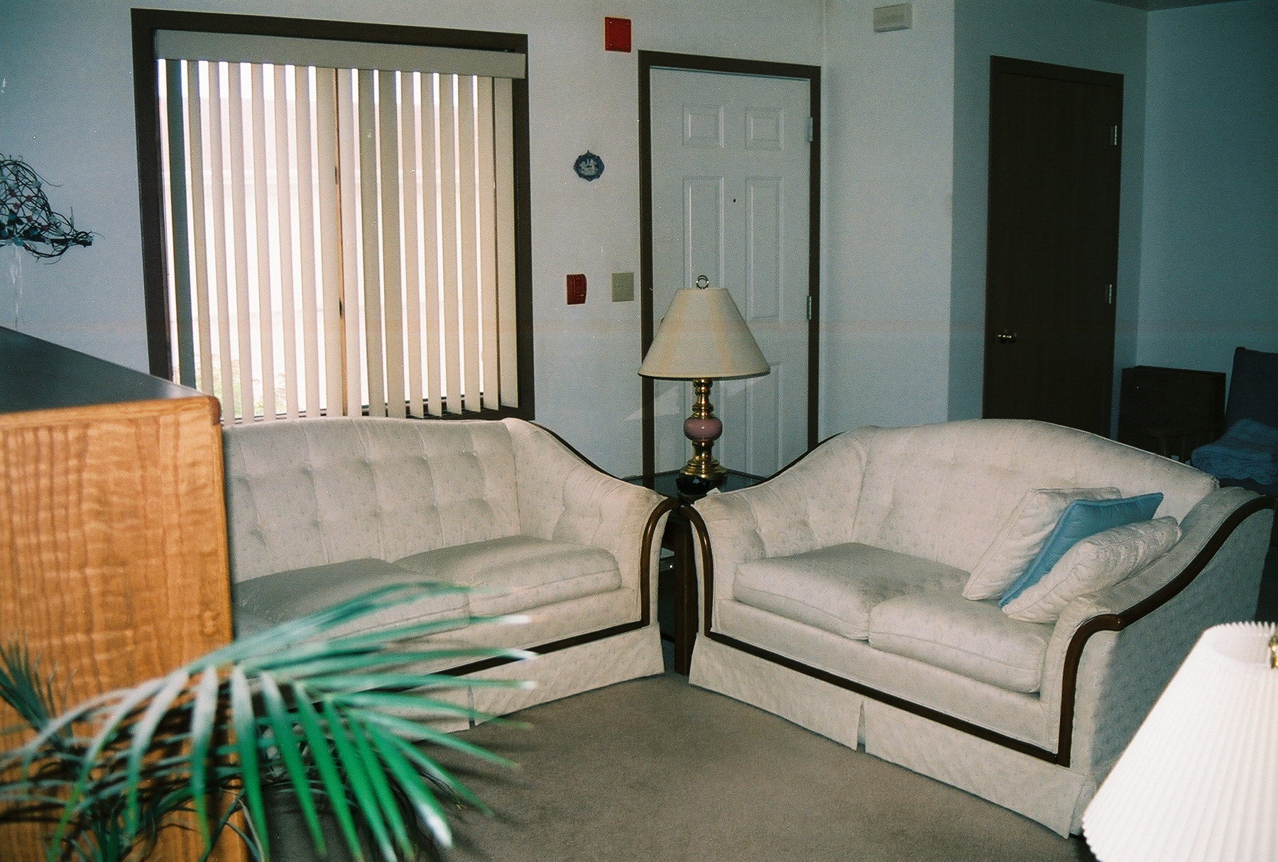 4-Std-Living Room2-WithFurniture